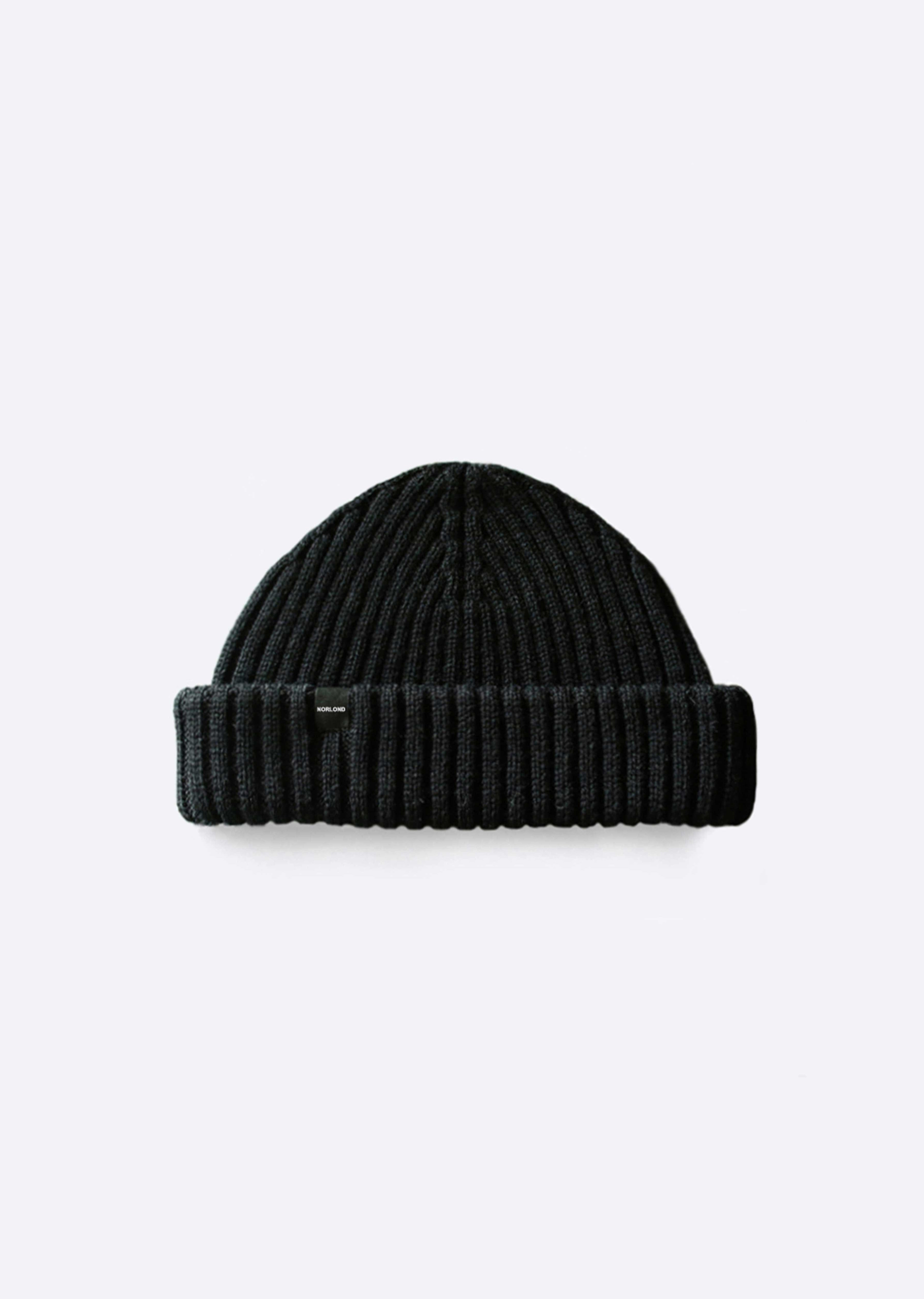 Black fisherman beanie